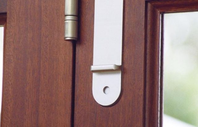 how to lock a sliding barn door from the outside