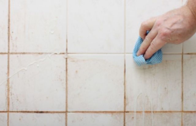 How to Remove Wall Tiles Without Damaging Plasterboard
