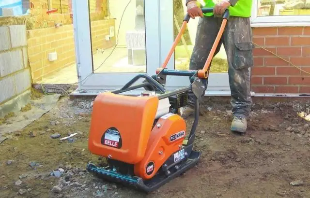 how to use a compactor