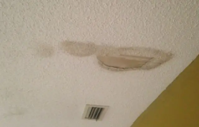 water spots on ceiling but no leak