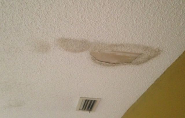 water spots on ceiling but no leak