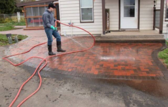 How to Clean Pavers with Mariatic Acid 