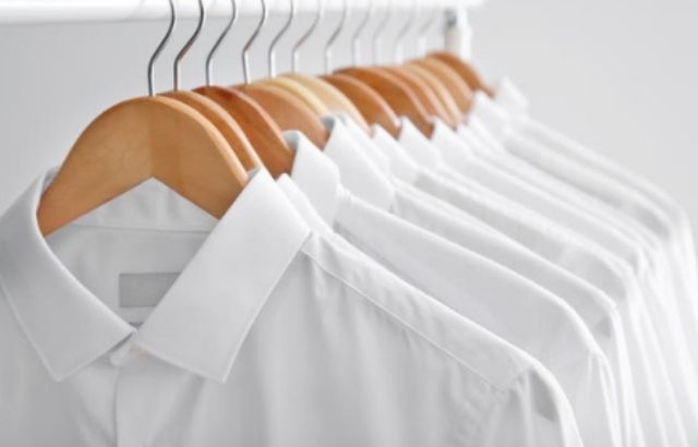 how to wash white t-shirts with designs