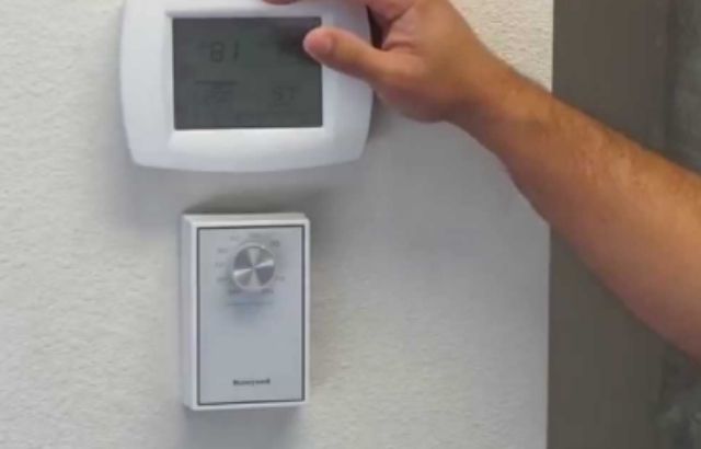 Air conditioner humidity setting