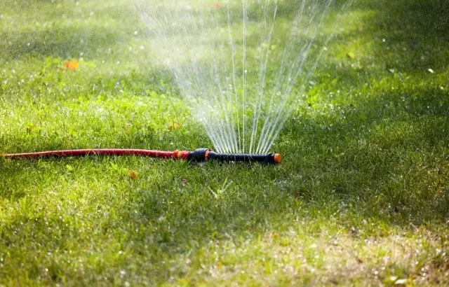 how many sprinkler heads per zone