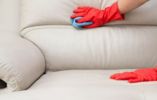 How to Clean Polyester Couch 
