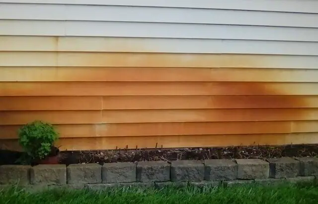 how to get deck stain off vinyl siding