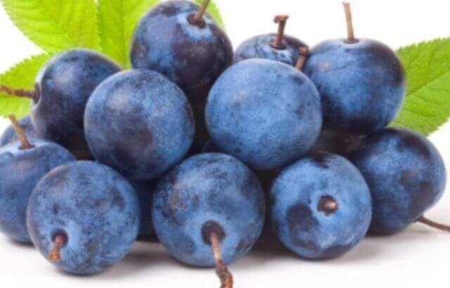 How to Sweeten Blueberries 