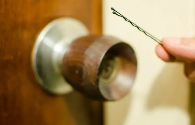how to pick a door lock with a paperclip