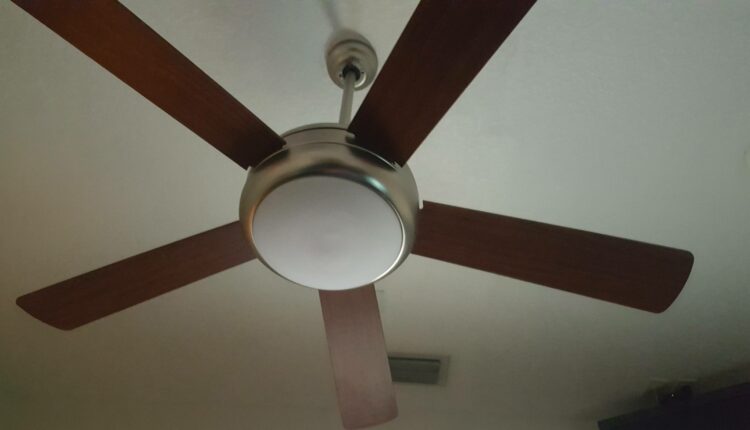 How To Change Ceiling Fan Light Bulb