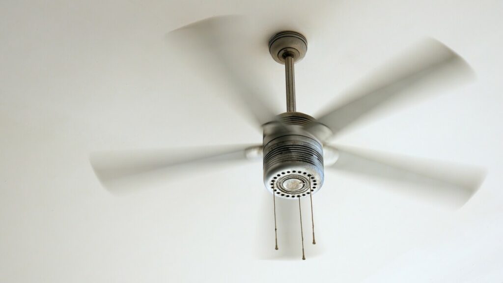 How to Oil a Ceiling Fan without taking it Down