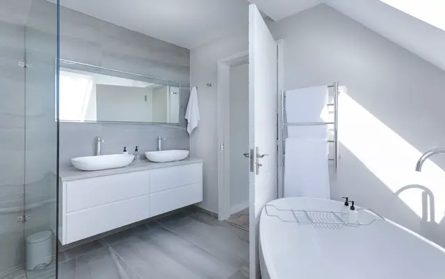Design Ideas to Make a Small Bathroom Look Bigger