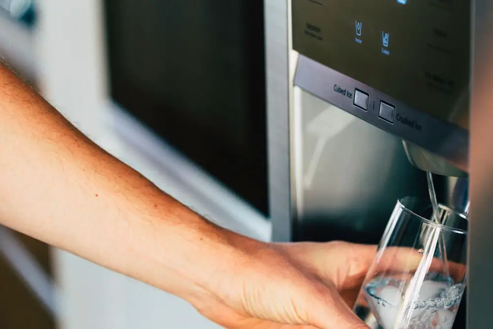 How do Water Dispensers in Refrigerators Work