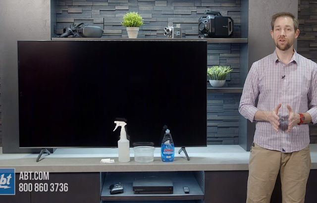 How to Clean a Vizio TV Screen