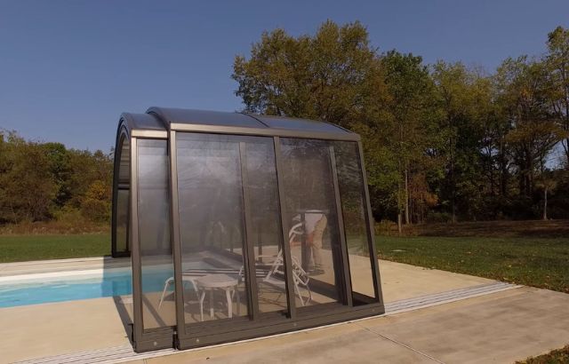 Use a Windproof Pool Enclosure