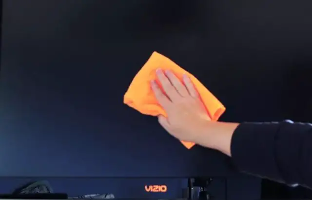 Better use a fabric cloth to remove dust