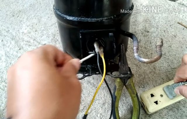 Remember to make a splice connection to the S terminal from the R terminal, as shown.