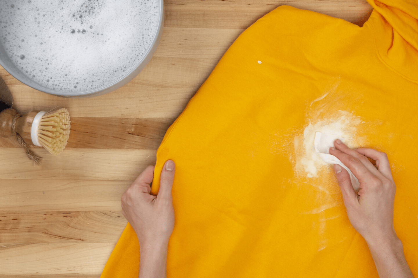 how-to-get-oil-paint-out-of-clothes-mastering-the-art-cleaning