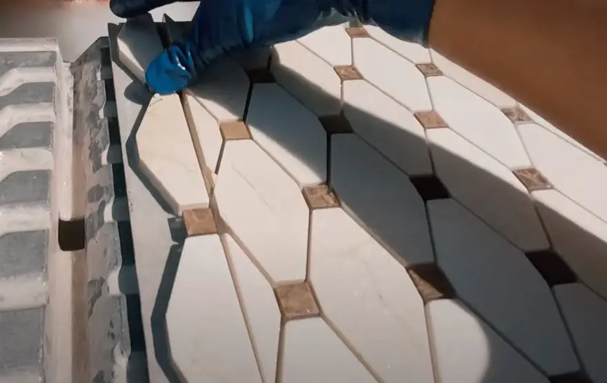 Edge Sanding: Lightly sand the cut edges of the mosaic tiles to smooth any roughness.