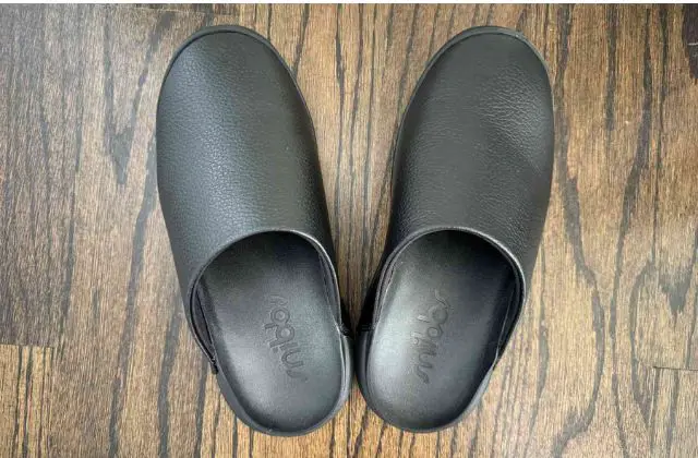 Best Shoes for Kitchen Workers