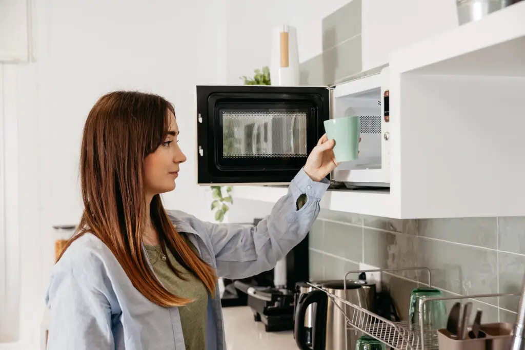 Best Small Microwave for Countertop