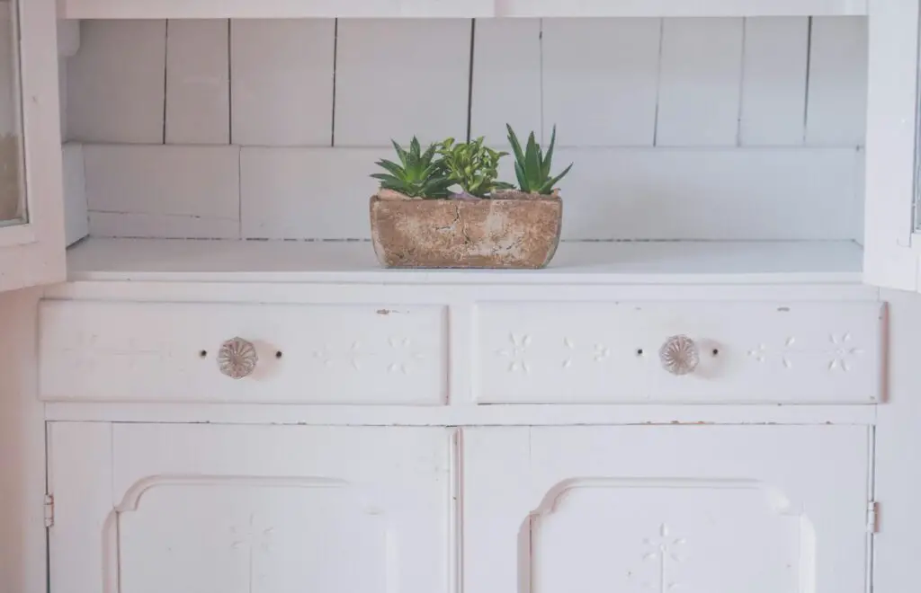 how to organize deep kitchen drawers