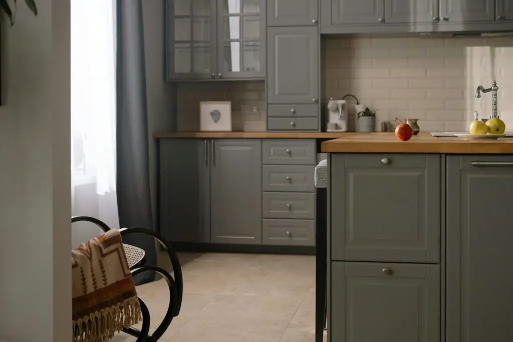 how to organize deep kitchen drawers
