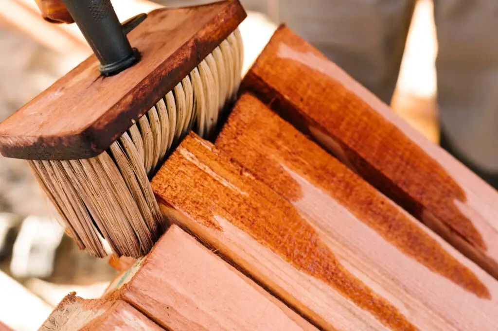 Best Teak Oil for Outdoor Furniture