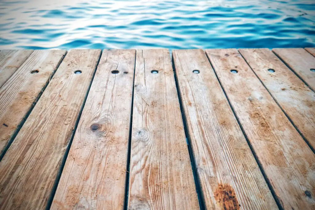 how to build a deck on a mobile home