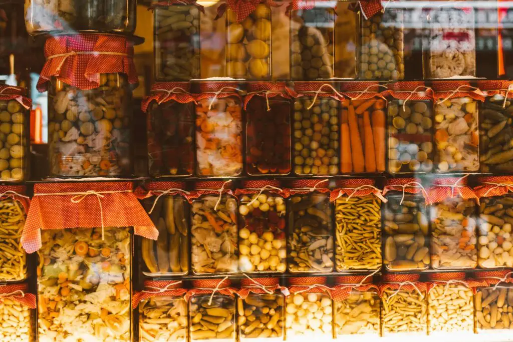 how to build a kitchen pantry
